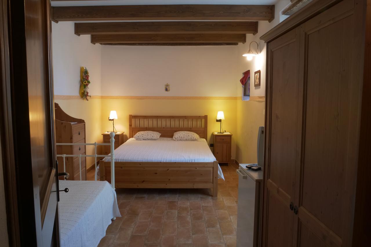 Willa La Piana Dei Castagni Castel dʼAiano Zewnętrze zdjęcie